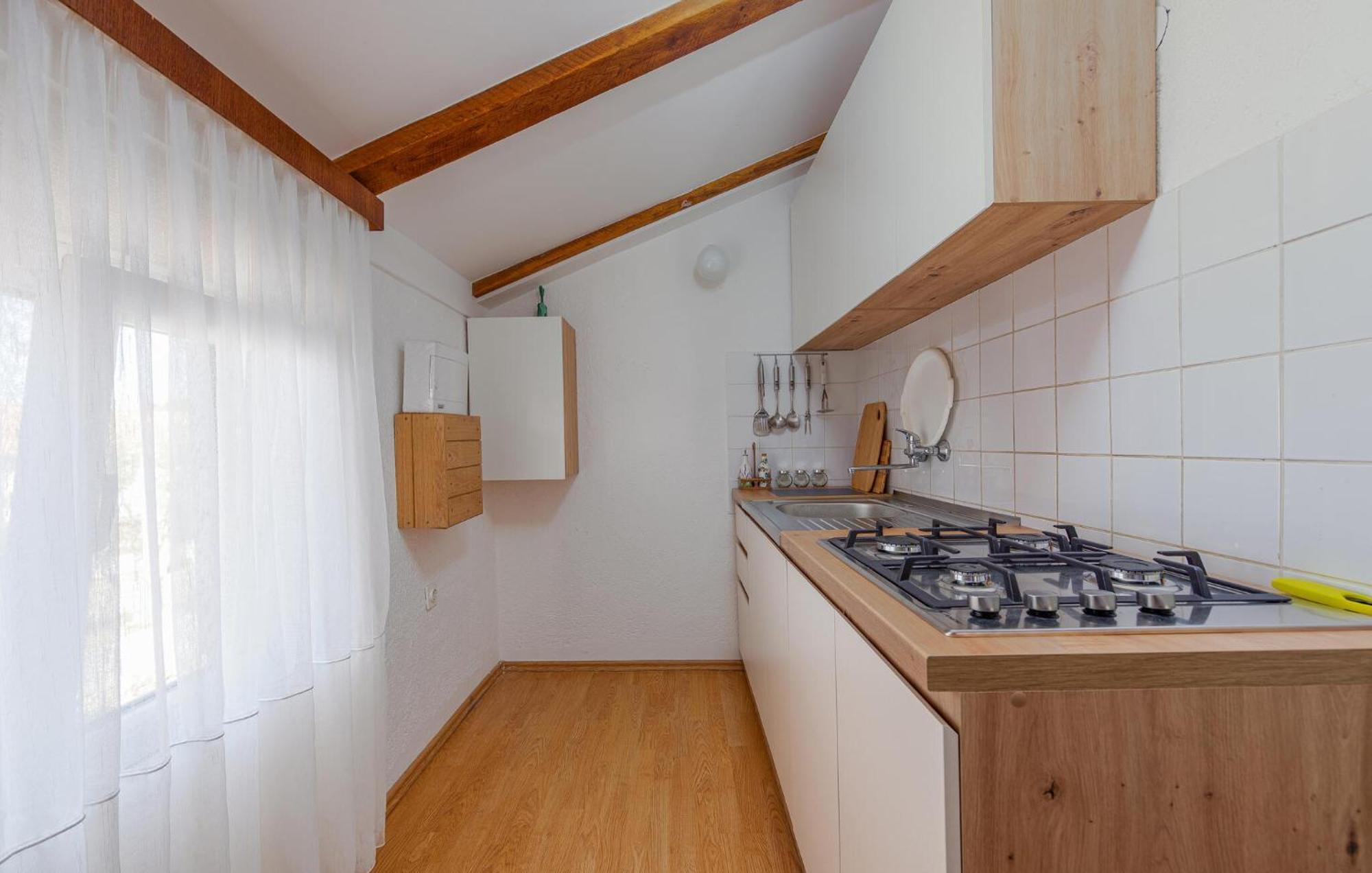Nice Apartment In Potocnica With House Sea View Borovici Exterior photo