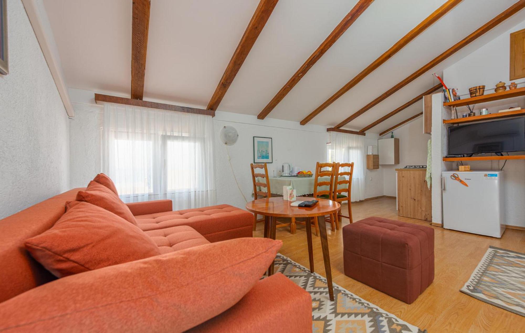 Nice Apartment In Potocnica With House Sea View Borovici Exterior photo